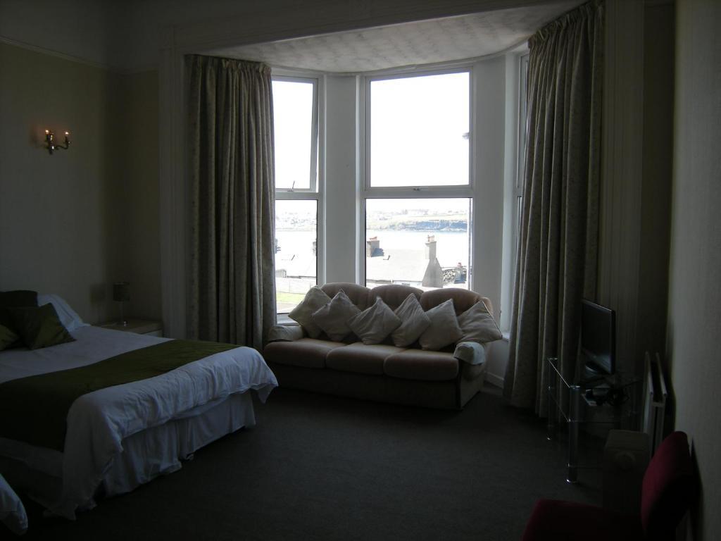 Ashlea House Hotel Portrush Habitación foto