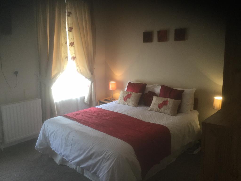 Ashlea House Hotel Portrush Habitación foto